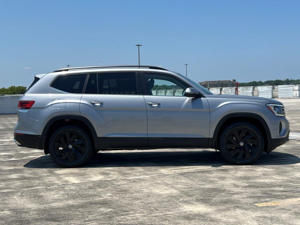 new 2025 Volkswagen Atlas car, priced at $41,712