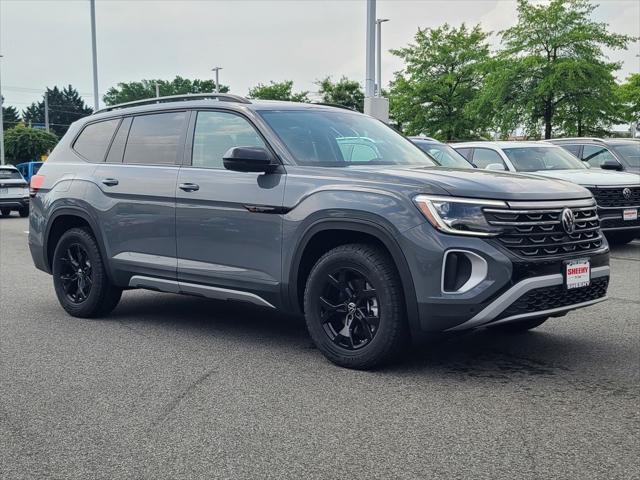 new 2025 Volkswagen Atlas car, priced at $44,476