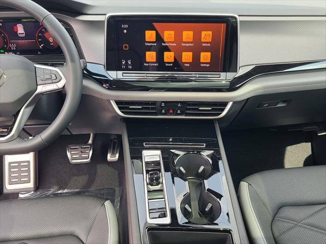 new 2025 Volkswagen Atlas car, priced at $46,976