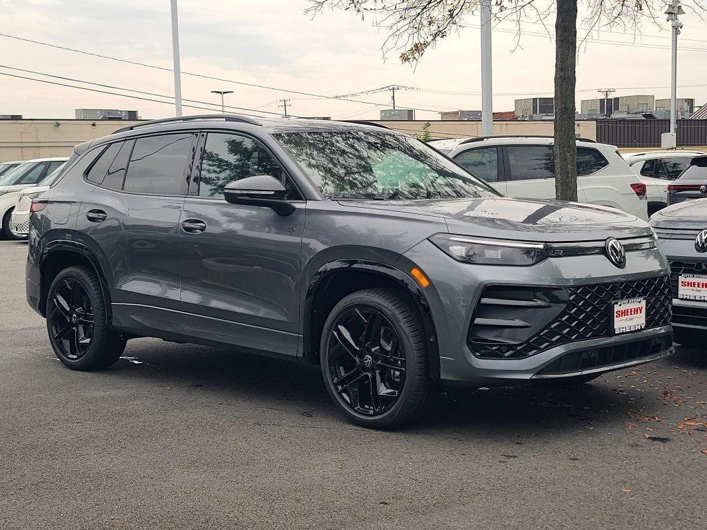 new 2025 Volkswagen Tiguan car, priced at $37,078