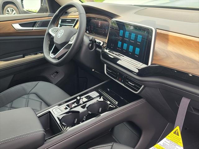 new 2025 Volkswagen Atlas car, priced at $43,172