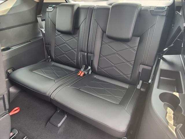 new 2025 Volkswagen Atlas car, priced at $43,172