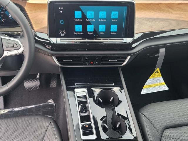 new 2025 Volkswagen Atlas car, priced at $43,172