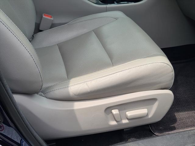 used 2016 Toyota Highlander car, priced at $23,200