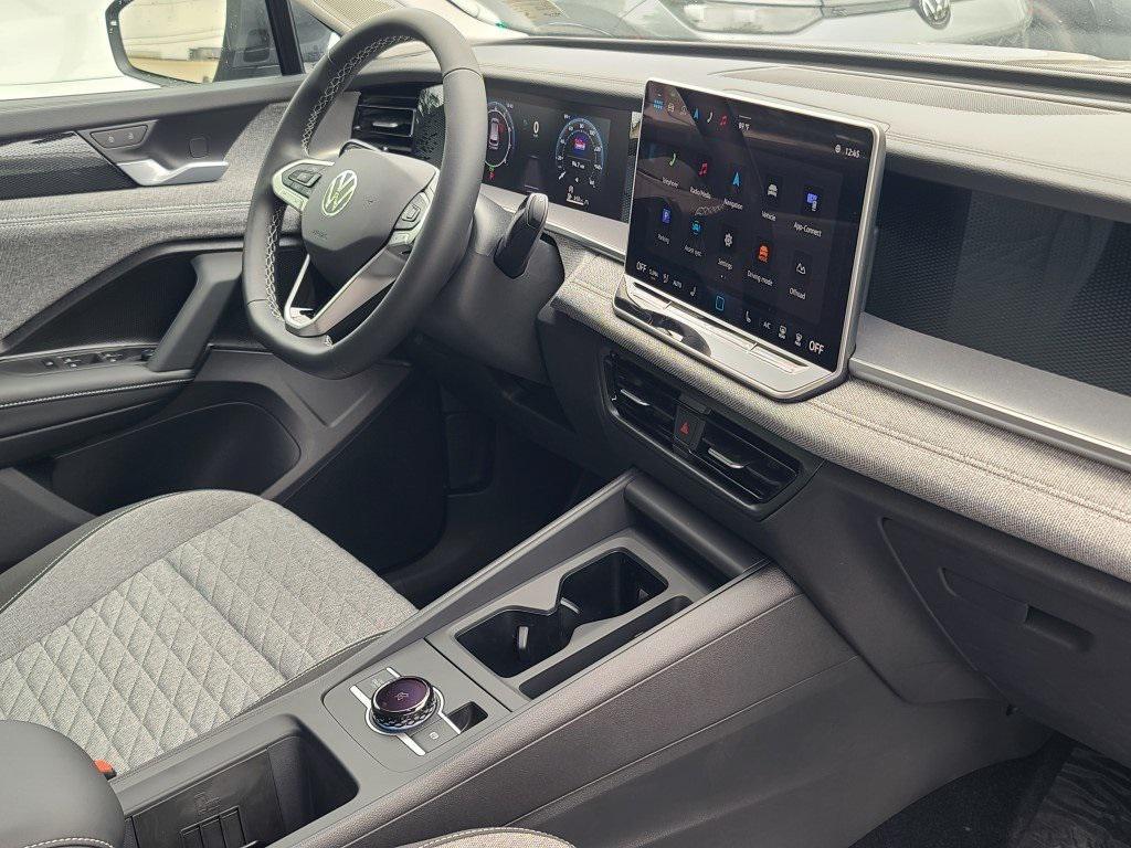 new 2025 Volkswagen Tiguan car, priced at $30,898