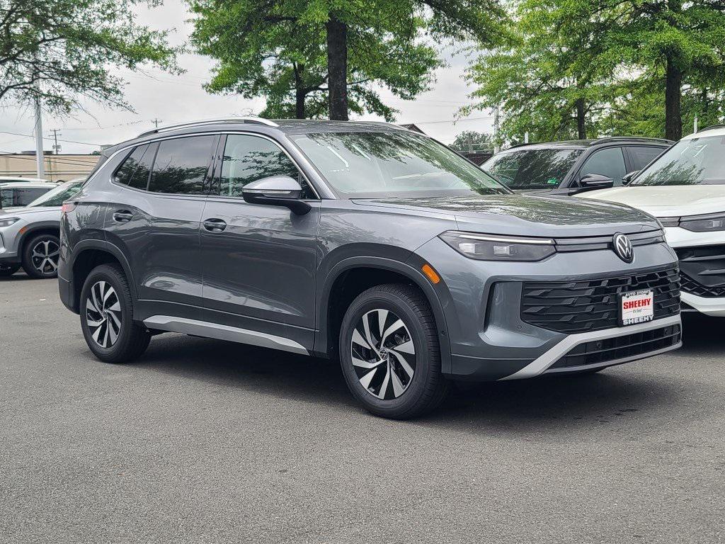 new 2025 Volkswagen Tiguan car, priced at $30,898