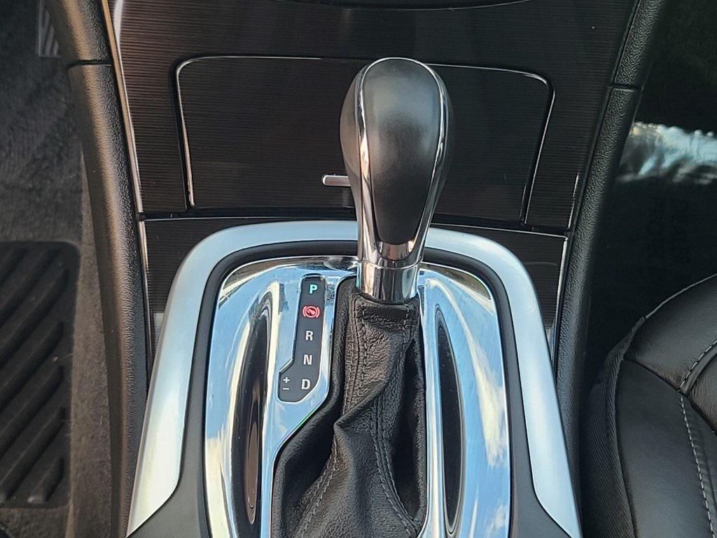 used 2014 Buick Regal car, priced at $13,500