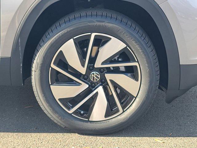 new 2026 Volkswagen Atlas car, priced at $49,249