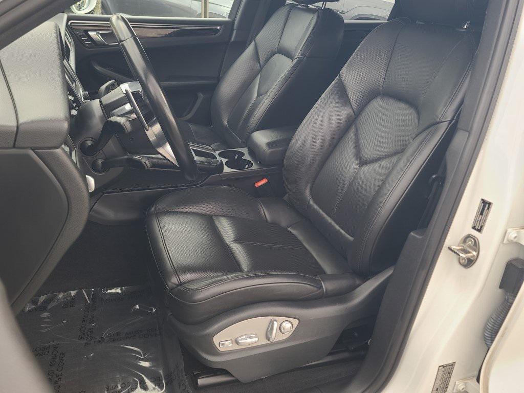 used 2016 Porsche Macan car, priced at $14,250