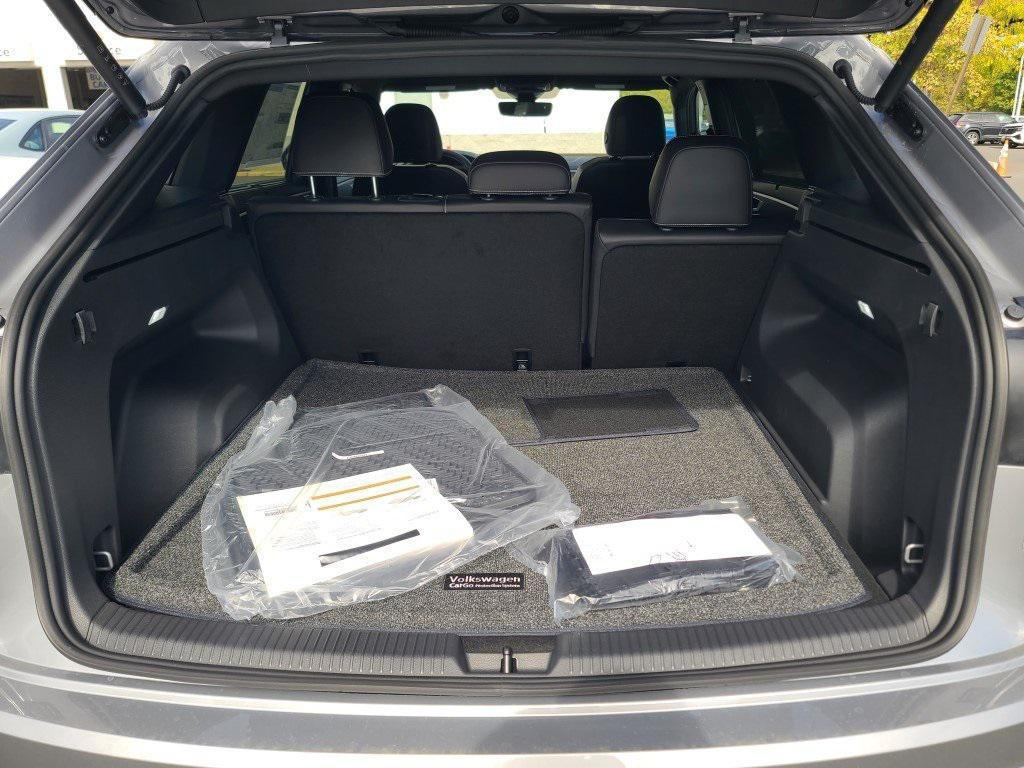 new 2026 Volkswagen Atlas Cross Sport car, priced at $43,062