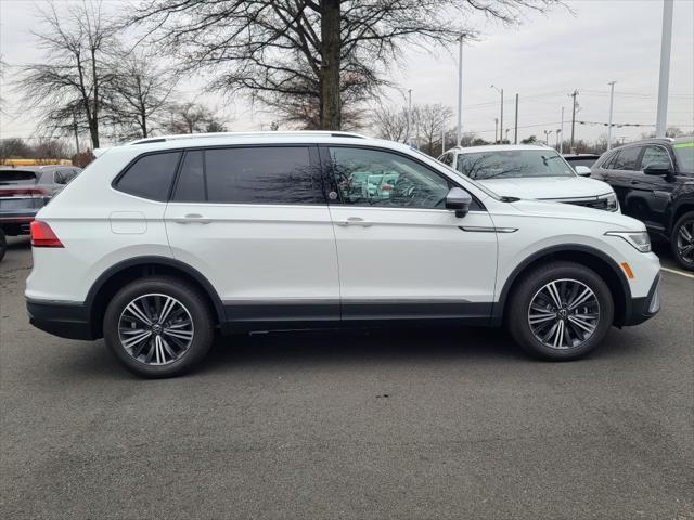 new 2024 Volkswagen Tiguan car, priced at $27,699