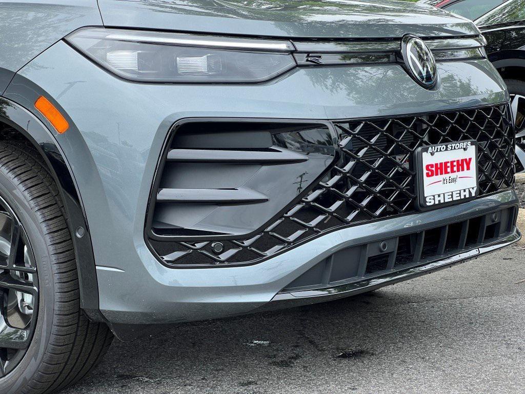 new 2025 Volkswagen Tiguan car, priced at $36,350