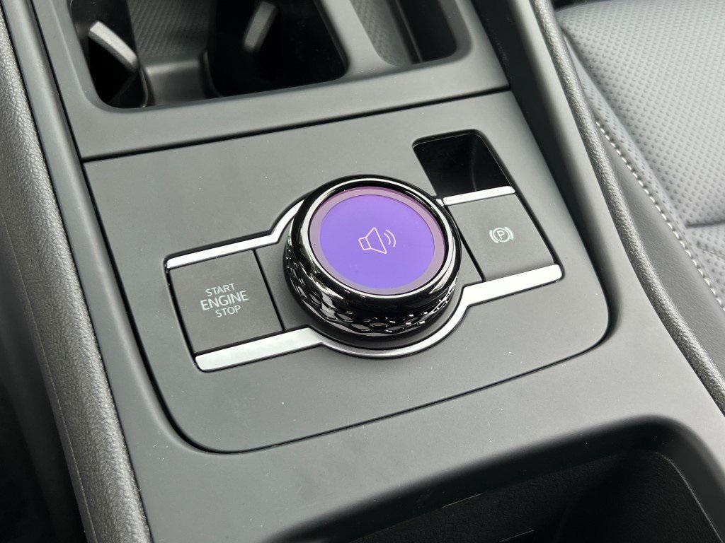 new 2025 Volkswagen Tiguan car, priced at $36,350
