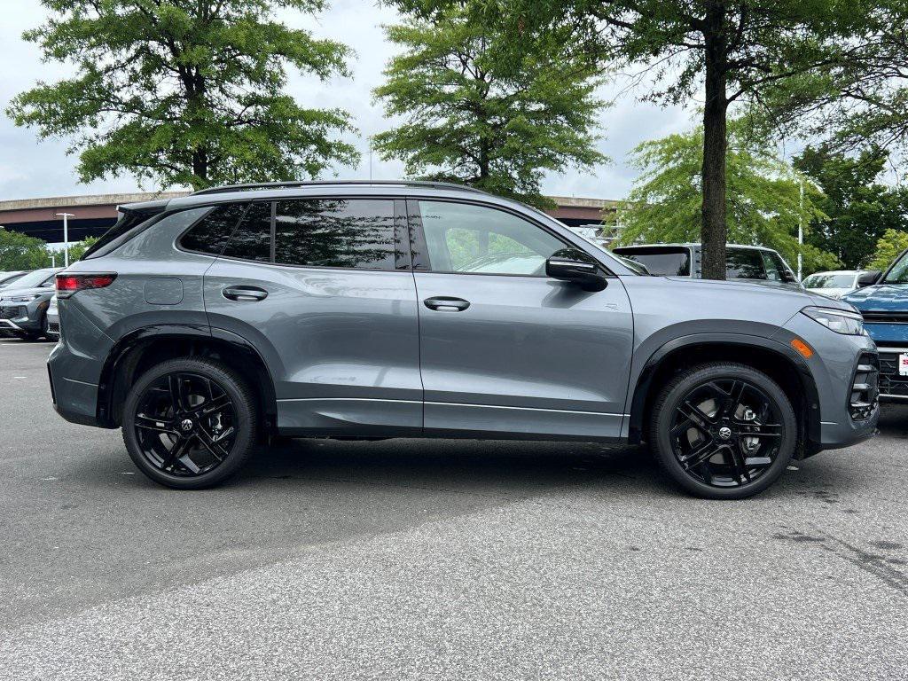 new 2025 Volkswagen Tiguan car, priced at $36,350