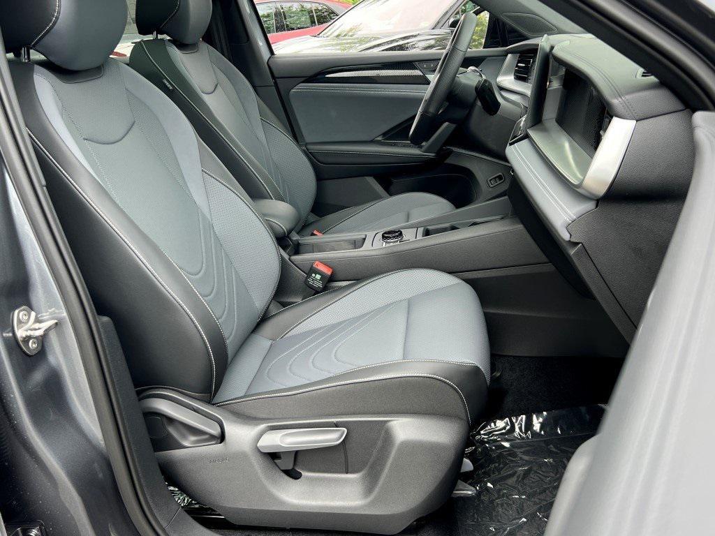 new 2025 Volkswagen Tiguan car, priced at $36,350