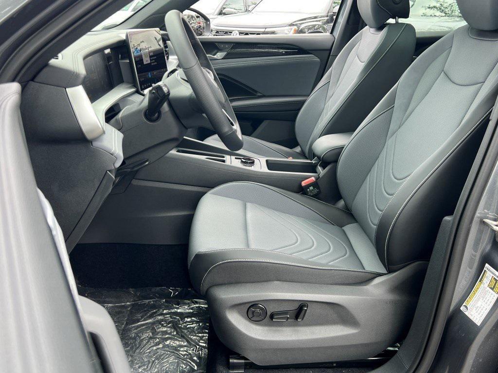 new 2025 Volkswagen Tiguan car, priced at $36,350