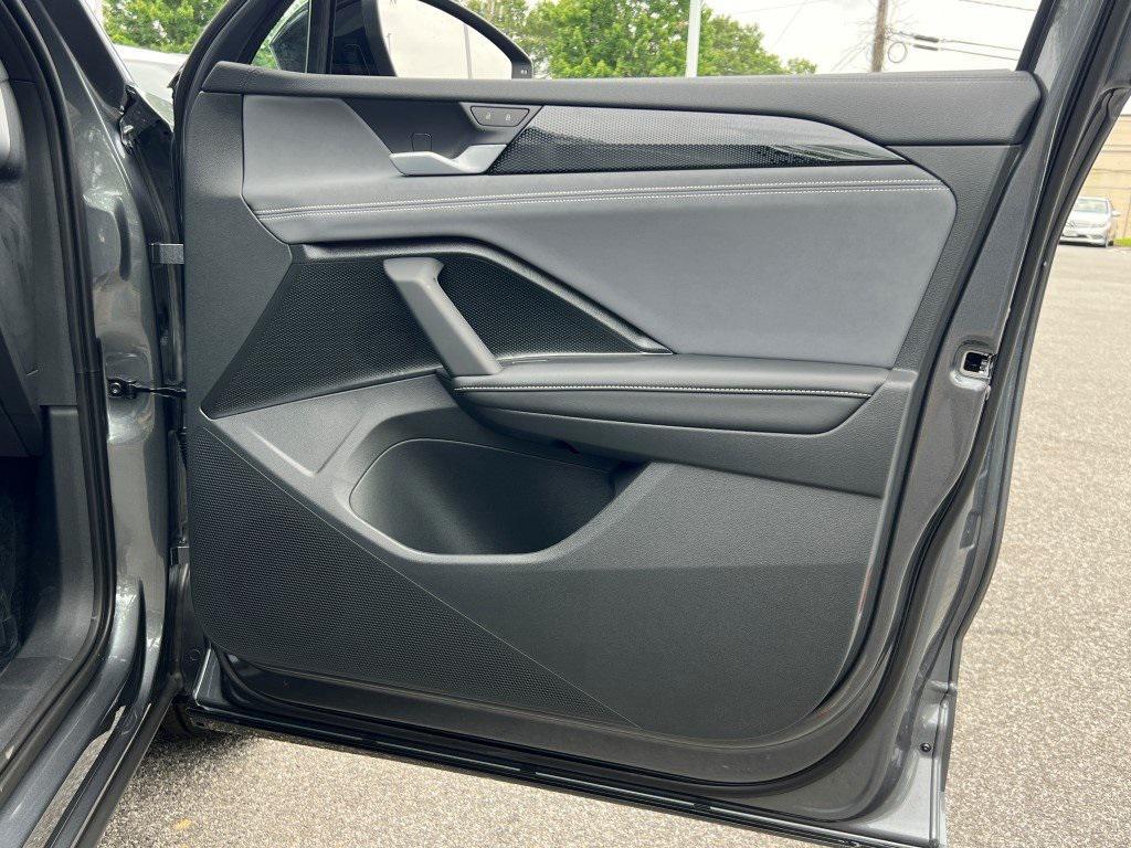 new 2025 Volkswagen Tiguan car, priced at $36,350