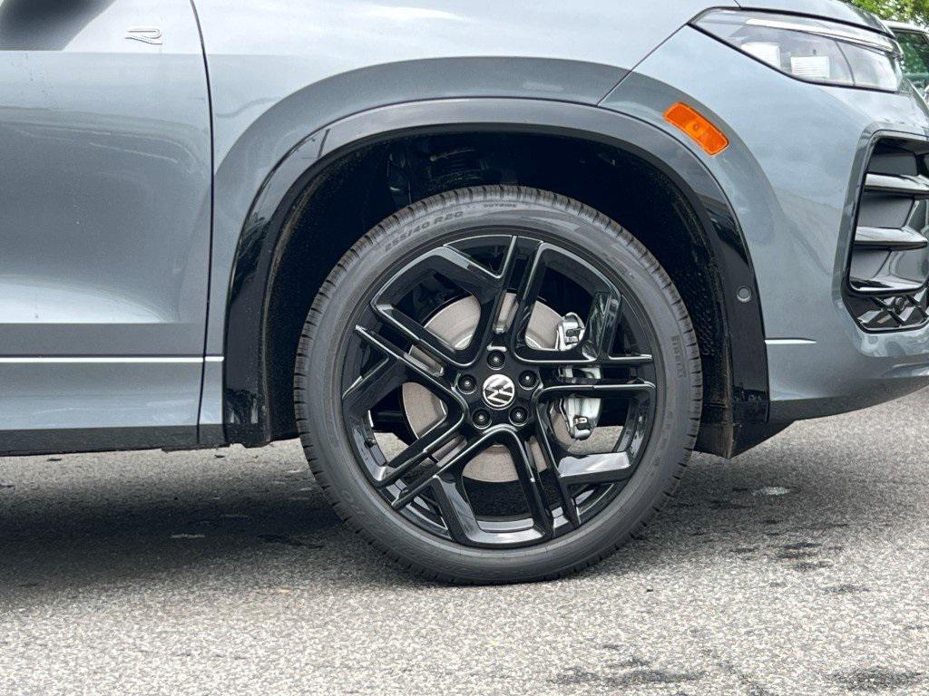 new 2025 Volkswagen Tiguan car, priced at $36,350