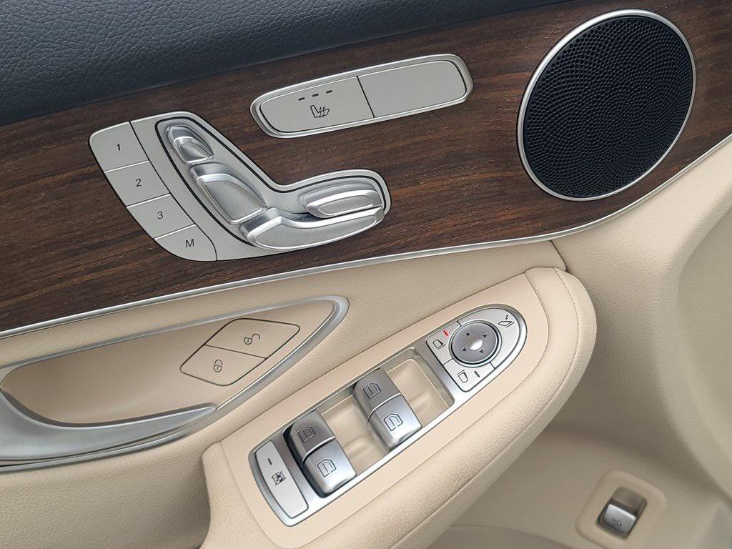 used 2022 Mercedes-Benz GLC 300 car, priced at $32,300