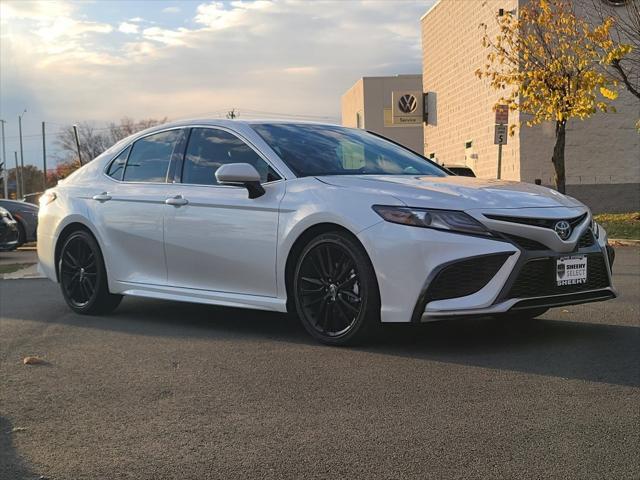 used 2024 Toyota Camry Hybrid car, priced at $33,437