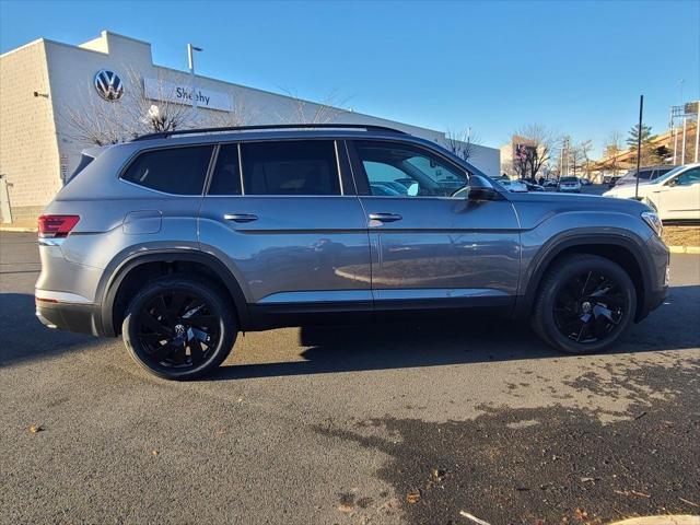 new 2025 Volkswagen Atlas car, priced at $42,680