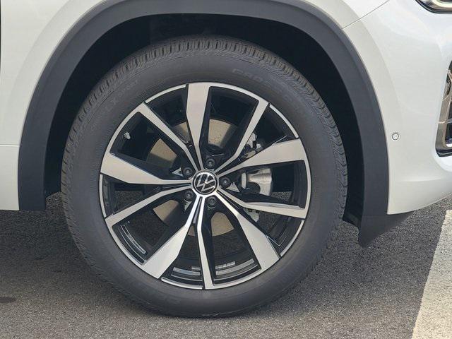 new 2026 Volkswagen Atlas car, priced at $54,624