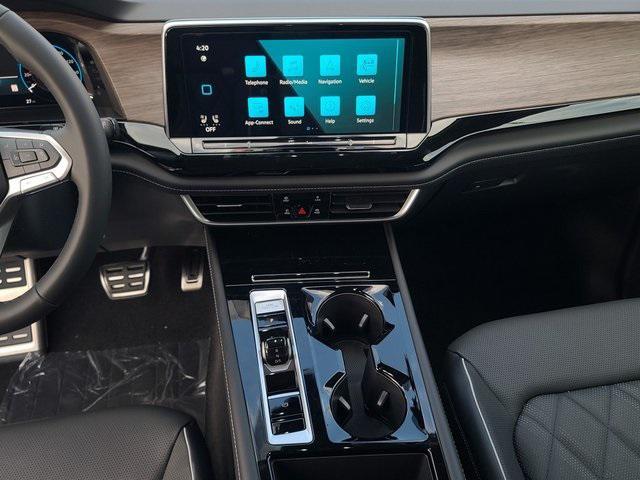 new 2026 Volkswagen Atlas car, priced at $54,624