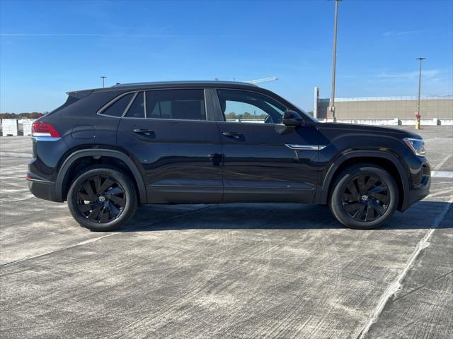 new 2025 Volkswagen Atlas Cross Sport car, priced at $43,808