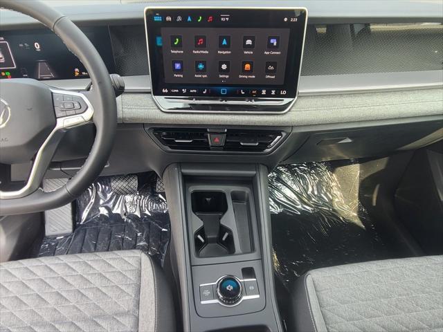new 2025 Volkswagen Tiguan car, priced at $31,930