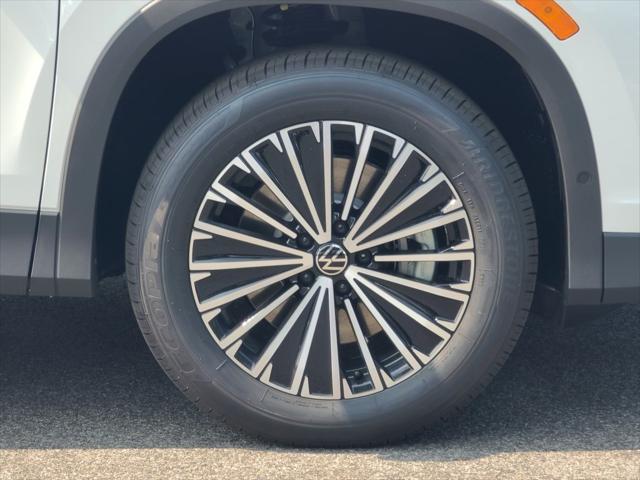 new 2025 Volkswagen Tiguan car, priced at $31,930