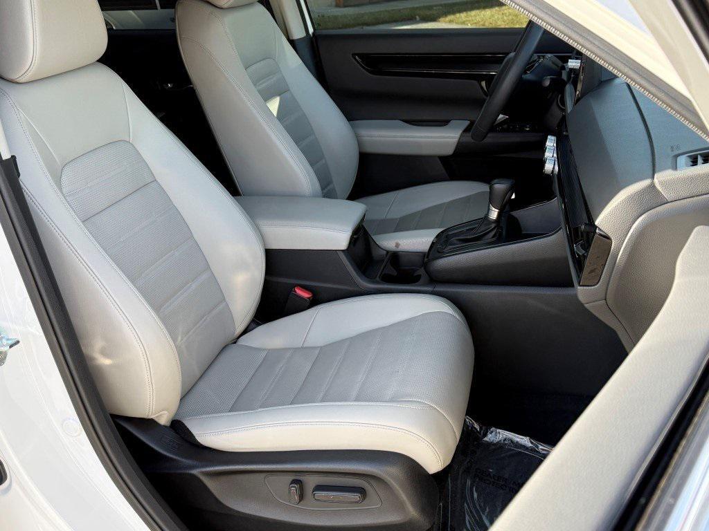 used 2023 Honda CR-V car, priced at $30,300