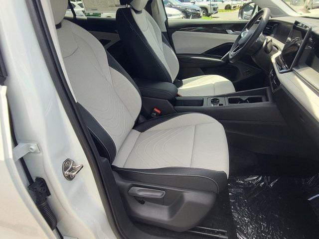 new 2025 Volkswagen Tiguan car, priced at $33,255