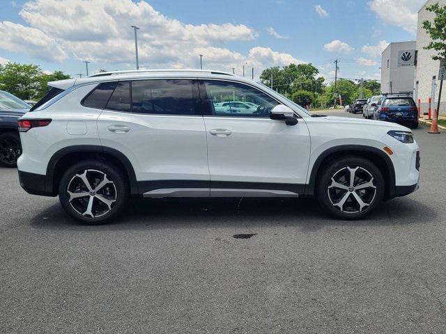 new 2025 Volkswagen Tiguan car, priced at $33,255