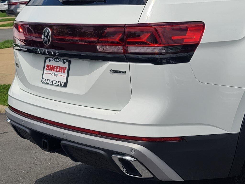 new 2025 Volkswagen Atlas car, priced at $42,539