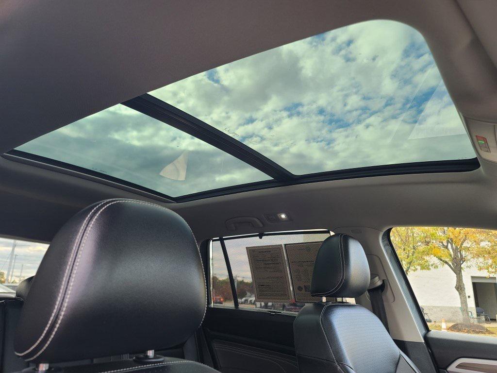 used 2022 Volkswagen Atlas car, priced at $28,800