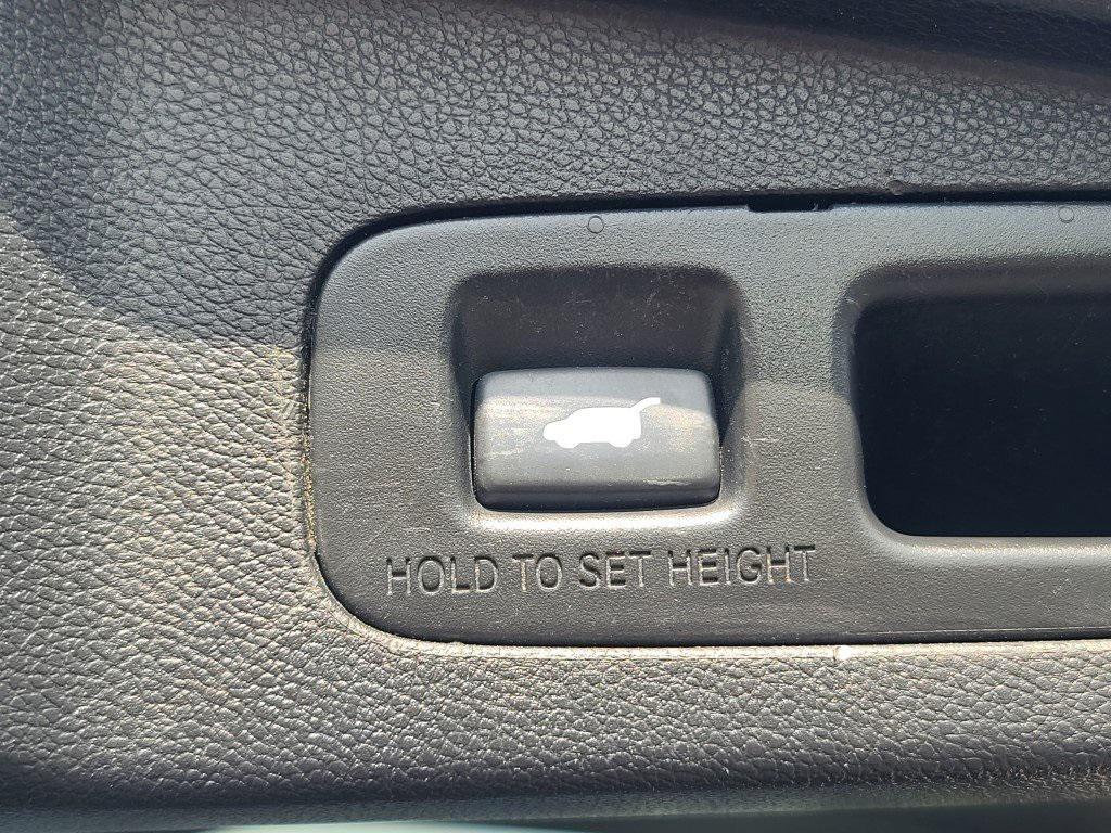 used 2017 Honda CR-V car, priced at $17,900