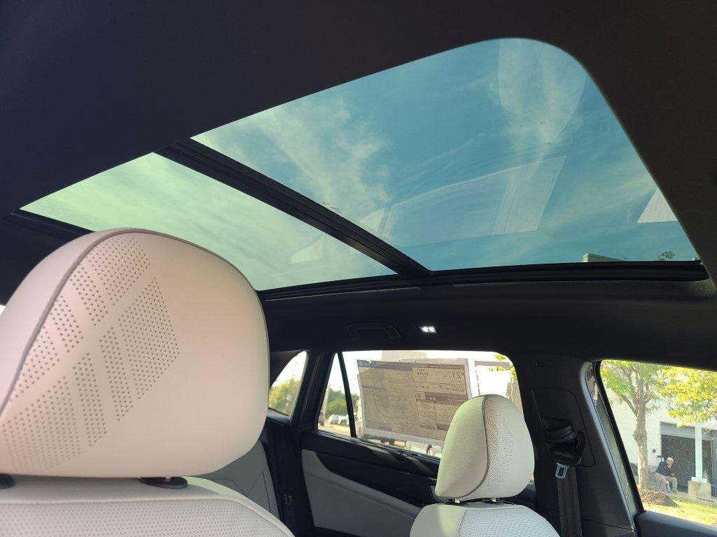 new 2025 Volkswagen Atlas Cross Sport car, priced at $49,397