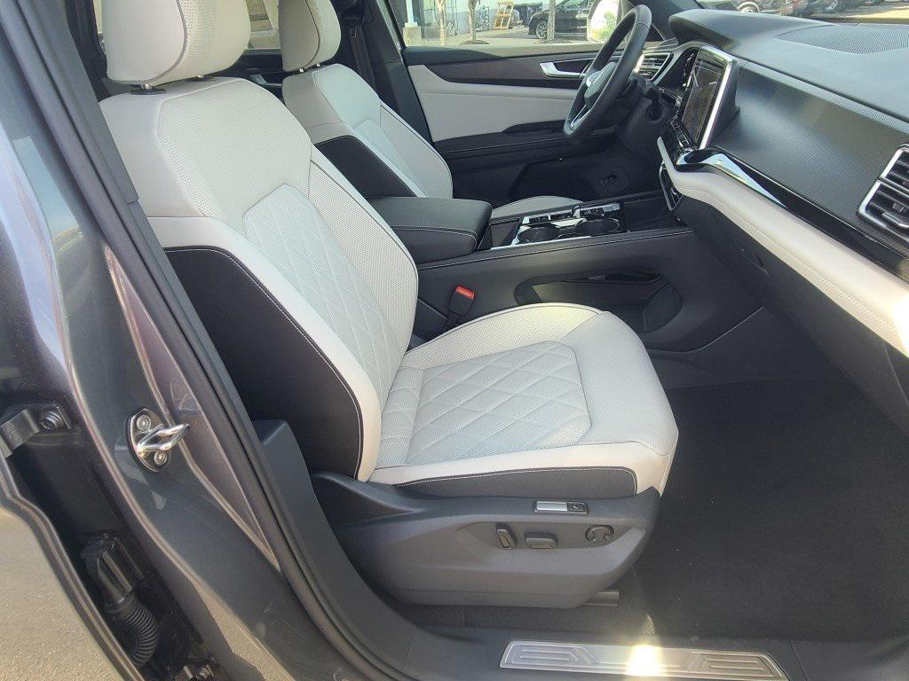 new 2025 Volkswagen Atlas Cross Sport car, priced at $49,397