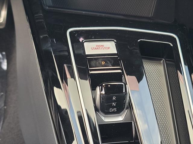 new 2025 Volkswagen Golf GTI car, priced at $32,633