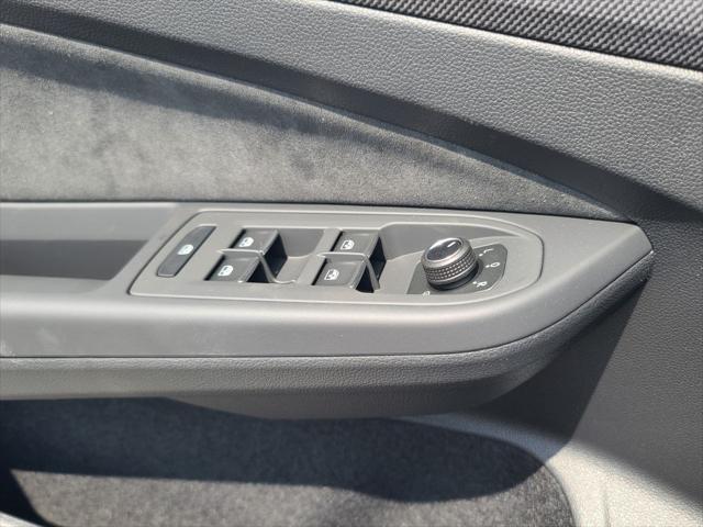 new 2025 Volkswagen Golf GTI car, priced at $32,633