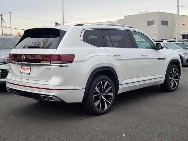 new 2025 Volkswagen Atlas car, priced at $52,735