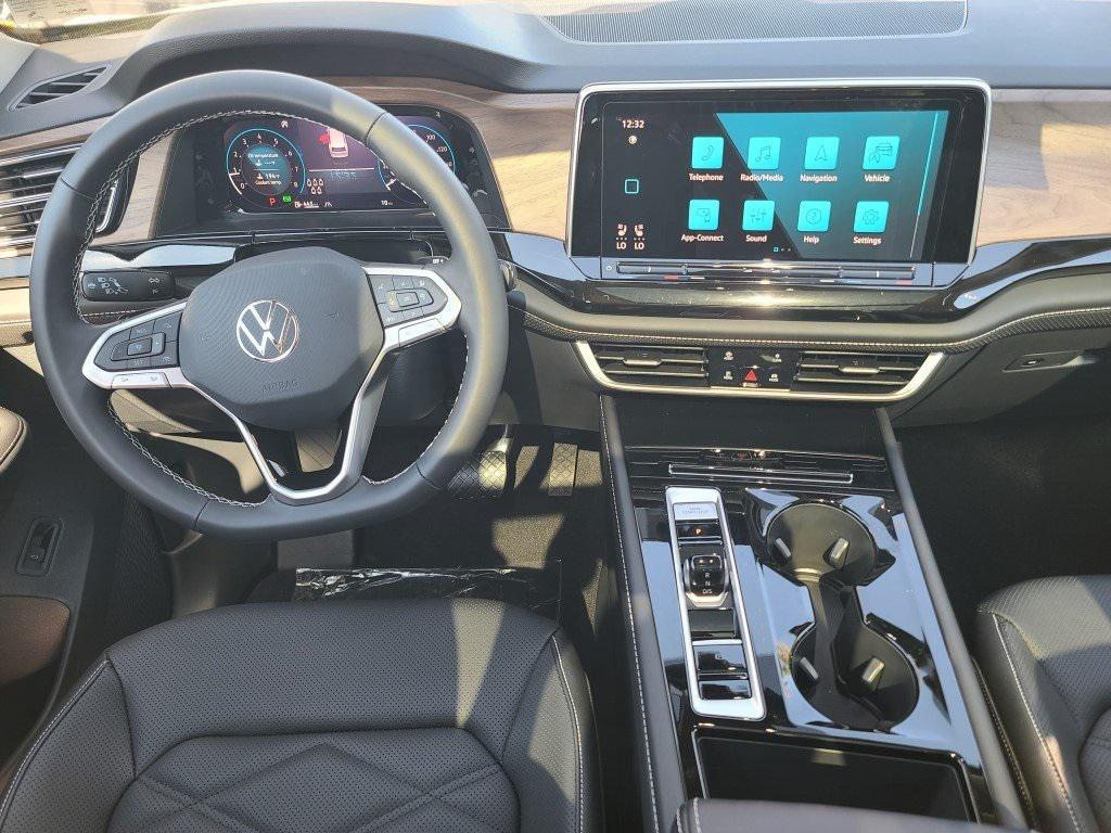 new 2026 Volkswagen Atlas car, priced at $46,068
