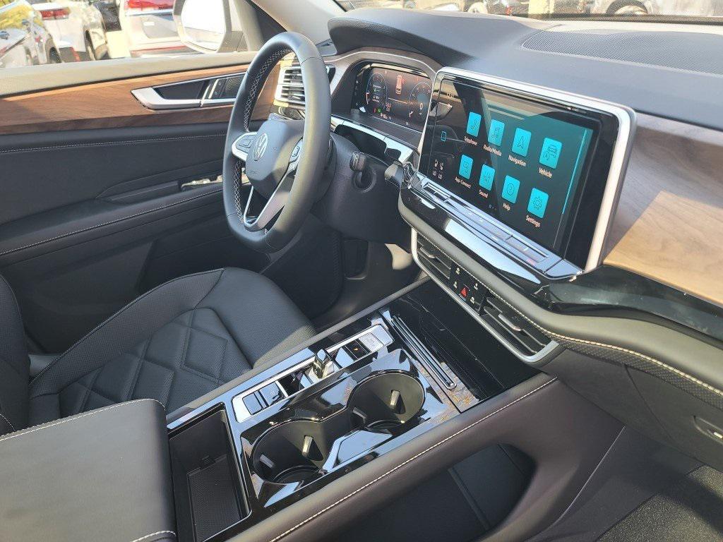 new 2026 Volkswagen Atlas car, priced at $46,068