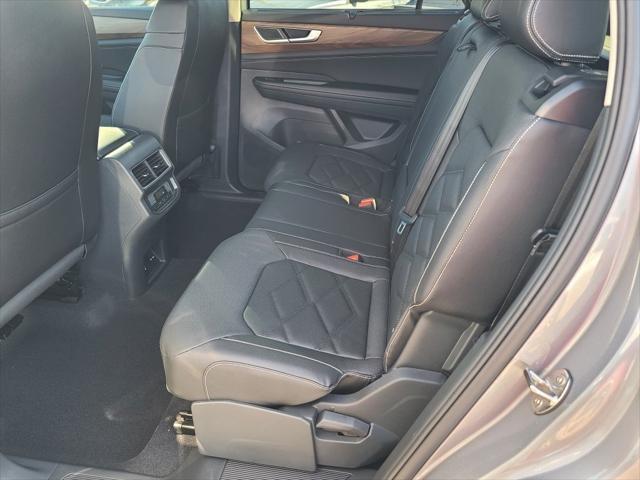 new 2025 Volkswagen Atlas car, priced at $42,853