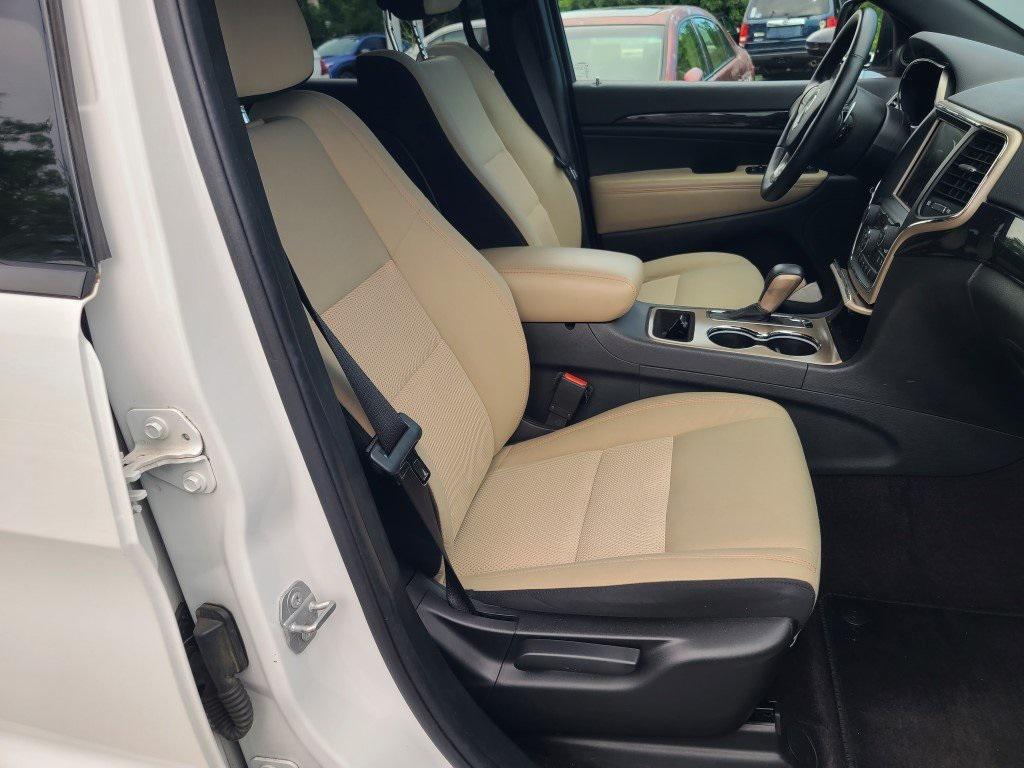 used 2016 Jeep Grand Cherokee car, priced at $15,500