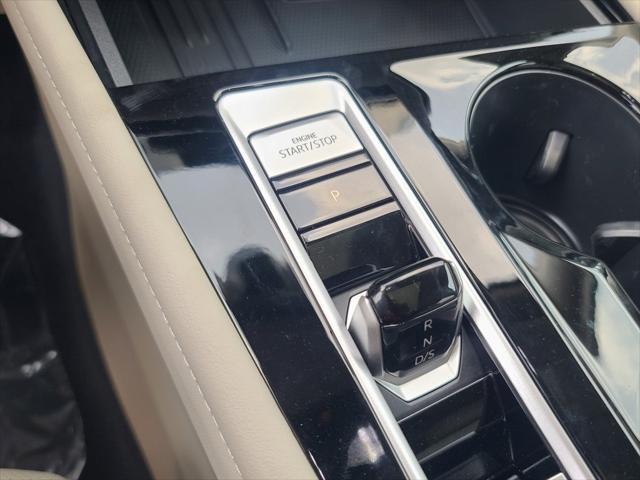 new 2025 Volkswagen Atlas car, priced at $52,880