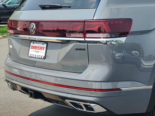 new 2025 Volkswagen Atlas car, priced at $52,880