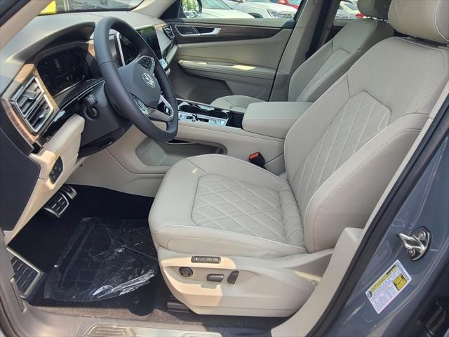 new 2025 Volkswagen Atlas car, priced at $52,880