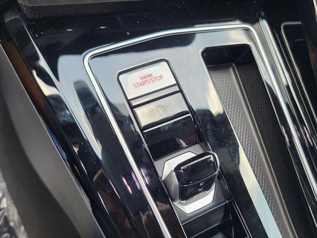 new 2025 Volkswagen Golf GTI car, priced at $32,633