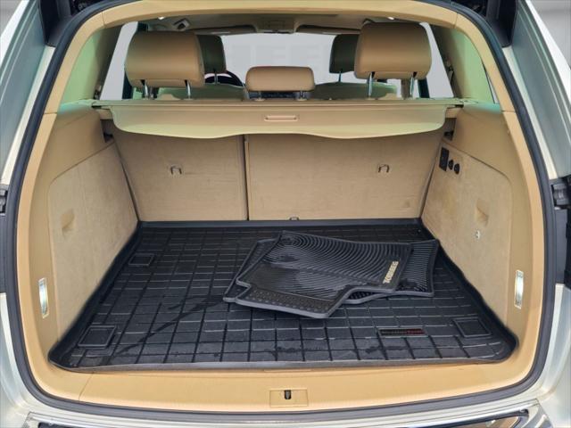 used 2008 Volkswagen Touareg 2 car, priced at $9,000